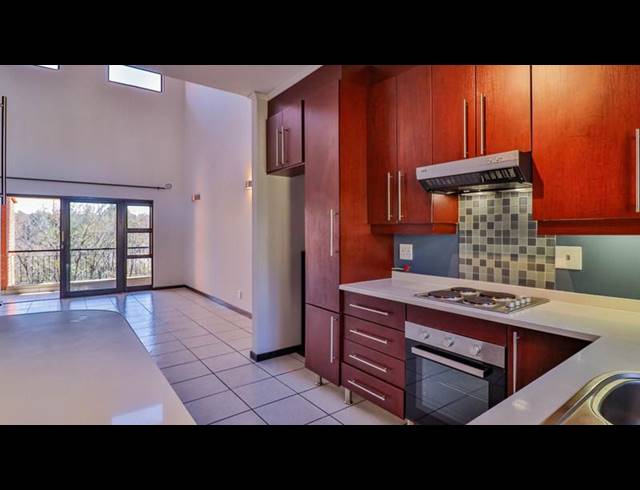 2 BEDROOM APARTMENT FOR SALE IN SUNNINGHILL